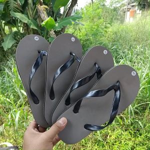 SENDAL JEPIT ANAK CEWEK DAN COWOK LUCU WARNA ABU ABU TERMURAH