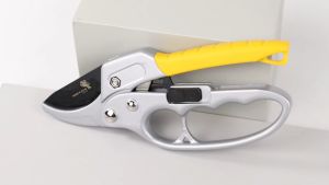 Gunting Taman Ranting Tumbuhan Bunga Garden Pruning Shear Scissors
