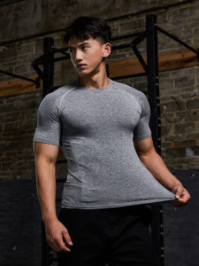 Seamless Training Suit for Men High Elastic Quick Dry Fitness Clothes Sport Breathable Outdoor Short Sleeve Slim Fit Male