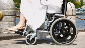 รถเข็นผู้ป่วย - Fionary รถเข็นผู้ป่วย 6 ระดับ รถเข็นพับได้ วิลแชร์ เก้าอี้รถเข็น ปรับนอนได้