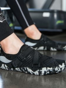 Indoor Gym Strength Training Shoes Weightlifting Bench Press Sumo Shoes Soft Bottom Barefoot Sports Shoes Squat Hard Pull Shoes Sneakers