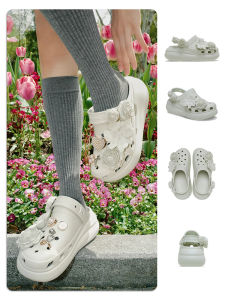 Crocs | Classic Flower Clogs