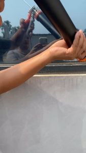 Hui กาวสิริโคนยาแนว สีดำ สีขาว สีเทา ยาแนวรอยต่อ ระหว่าง กระจก ประตู อลูมิเนียม 750 กรัม ราคาโรงงาน พร้อมส่ง