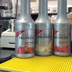 MONIN Premium Mango Passion Fruit Yuzu Fruitmix 1L