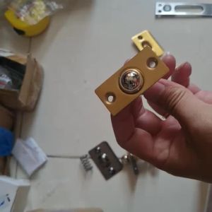 SỈ/Lẻ Chốt bi lò xo giữ cửa cố định cửa dùng cho cửa nội thất cửa cổng v.v... Chất liệu đồng ALLIN