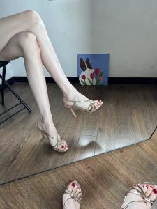 Summer 2025 Gold Strap High Heels Womens Elegant Lady Sandals Cross Buckle Fashionable Thin Heel Open Toe Comfortable Shoes