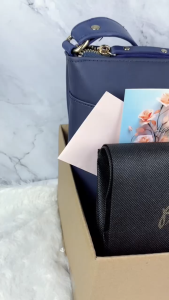 Phillipe Jourdan Avenue  Hampers Tas/Kado ulang tahun (Blue)