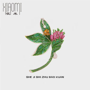 Shinomi Original Design Green Plant Floral Brooch for Women High-End Synthetic Cubic Zirconia Rhinestone Accessory Perfect for Suits
