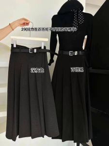 กระโปรงสั้นทรงเอเอวสูงผ้าขนสัตว์สไตล์ย้อนยุคสำหรับผู้หญิง ฤดูใบไม้ร่วง 2025 สไตล์ใหม่ เอวสูง กระโปรงทรงแอลพอดีตัว