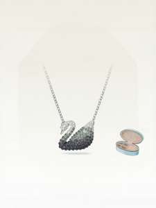 Swarovski | Gradient Swan Necklace Pendant