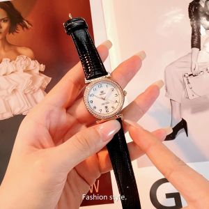 OLEVS Jam Tangan Wanita Dewasa Terbaru 2025 Elegan Mewah Bercahaya Berlian Digital Dial Anti Air