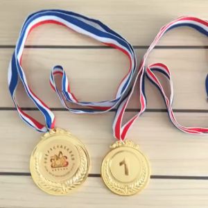 3Pcs/Set Medali Penghargaan Medali Emas Perak Perungu Medali Logam Piala