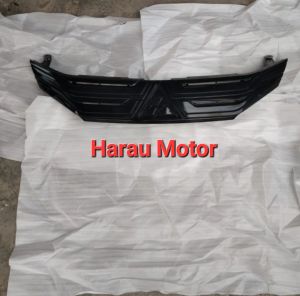 Grille Radiator Mitsubisi Expander Black