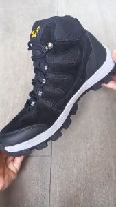 OUTDOOR SEPATU MURAH JACK WOLFSKIN TINGGI / SEPATU GUNUNG / SEPATU HIKING / SAFETY SHOES KARIMOR SNtA BOOT seragam safety proyek dan adventure