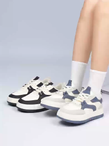 Autumn new รองเท้าผ้าใบผู้หญิงพื้นนิ่ม รองเท้าผ้าใบลำลองผูกเชือก แฟชั่นน้ำหนักเบา ขนาด 36-44 ใส่สบาย เท้าอ้วน + 1