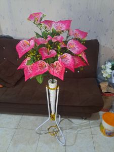 Bunga artificial bunga aron panda kuntum 18 berikut pot