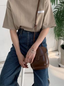 Spring Summer 2025 Korean Style Womens Shoulder Bag Phone Bag Crossbody Versatile Single Strap Soft Handle Hard Shell Leisure