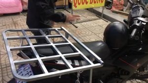 Baga Giá chở hàng xe máy đa năng dùng cho xe Số 68x56 cm