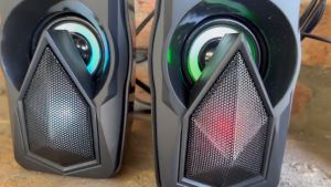 Loa vi tính có dây Loa T-Wolf S11 - loa 2.0 với hai loa vệ tinh 3W x 2 tích hợp đèn LED hiệu ứng