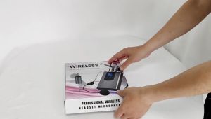 UHF ชุดหูฟังไร้สายแบบพกพา / คลิปหนีบเข่าไมโครโฟนพร้อมเครื่องส่งสัญญาณและตัวรับสัญญาณเอว 1/4 นิ้วเอาต์พูนพูนการแสดงสด