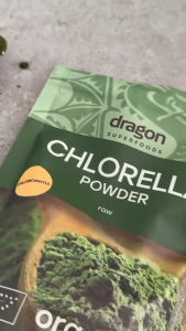 Bột tảo Chlorella hữu cơ (Organic Chlorella Powder) - Dragon Superfoods - 200g