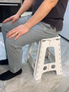 Viocky 45cm Foldable Plastic Step Stool Heavy Duty 400LB Load Capacity Portable Folding Stool for Home Kitchen Bathroom