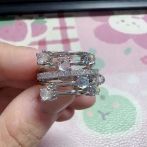 Huitan Imitation Moonstone Women Ring Trendy Elegant Wedding Party Inlaid Shiny Cubic Zirconia Silver Color Accessories Jewelry
