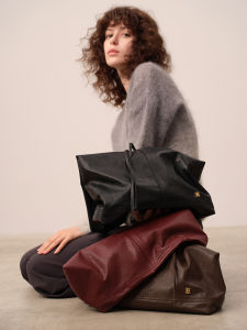 ELLE Womens Large Capacity Tote Bag Soft Shoulder Underarm Shopping Bag Commuter Fashion Trend Soft Handle Square Shape