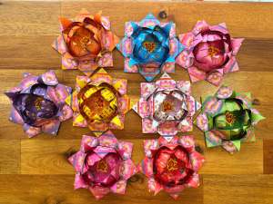 9 colours hand size lotus 九色极乐世界手掌🖐️纸折莲花 拜祖先 清明