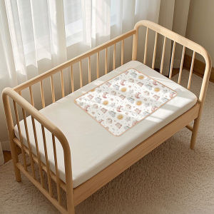 เด็กปัสสาวะแผ่นกันน้ําล้างทําความสะอาดได้ที่นอนปัสสาวะเตียง Protector ปัสสาวะ Pads ผ้า Breathable สําหรับ 0-6 ปี