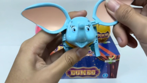 4PCS Flying Elephant Deformed Egg Transformed Little Flying Elephant Capsule Toy (4 Different Designs) (Ready Stock)