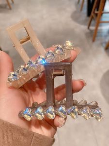Elegant Korean Style Heart Shaped Diamond Shark Clamp Hair Clip Womens Medium Size Fashionable Hair Accessories