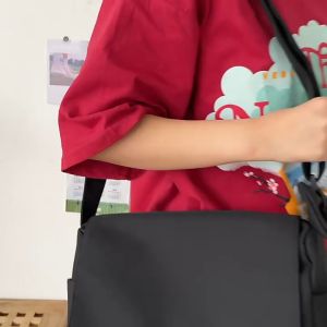 Kantong Tangan Fashion Wanita: Pilihan Terbaik untuk Anda