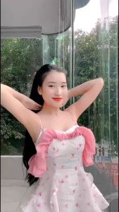 Serum khử mùi hôi nách UHIAN chiết xuất từ cẩm quỳ trầu không và lô hội khử mùi hôi nách lên đến 48H