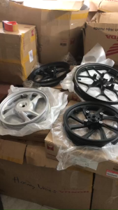 Mâm trước Wave S Rs 100 Funeo ( có nhông đồng hộ )