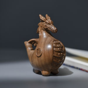 Natural Golden Silk Camphor Wood New Chinese Style Antique Carved Wooden Figurine Portable High End Plaything Cultural Gift