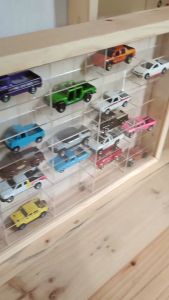 42 Slot Mobil Rak Hotwheels akrilik dan Jati Belanda Solid