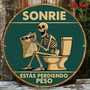 Spanish "Skeleton Reading on The Toilet" Retro 2D Flat Round Aluminum Sign Indoor Outdoor Humorous Bathroom Wall Decor