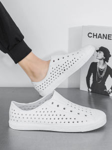 Strait Tiger Hole Sandals Summer Couple Non Slip Soft Bottom Casual Outdoor Sandals Mens and Womens Cut Out Wading Beach Shoes