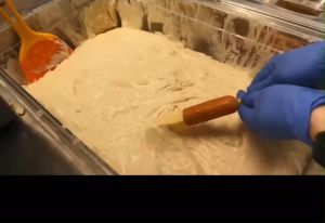 เครื่องทอดชีสไฟฟ้าอัตโนมัติเต็มรูปแบบทำจากสแตนเลสฮอตดอก12L/25L