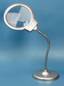 BaiStei Desktop Magnifying Glass 10 times Clear Reading Lamp for Old People Birds Nest Feather Picking LED Desk Lamp