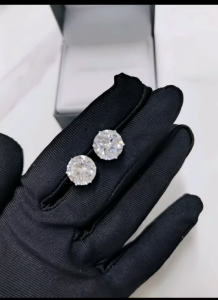 new arrival 92.5% silver with auth.moissanite elegant round design earrings