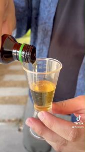 Miw  น้ำตาลสดเข้มข้น [โปรโมชั่น 6ขวด]   กลิ่นมะพร้าวหอมละมุน  ส่งตรงจากโรงงาน