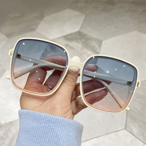 Vintage Oversized Square Sunglasses 2024 Women Fashion Gradient Outdoor Shades Retro Female Luxury Brand Design Eyewear