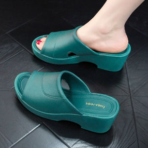 รองเท้าแตะส้นลิ่มสีแดงผู้หญิง ลำลอง ฤดูร้อน บ้านกลางแจ้งกันน้ําด้านล่างหนาสันทนาการความสูงชายหาดแบบบูรณาการรองเท้าแตะเย็น