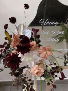 INS Lawn Wedding Photo Punch-in Special-Shaped Welcome Mirror Acrylic Soft Mirror Full-Length Mirror Wedding Layout Props