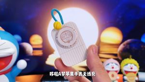 Doraemon โดราเอมอนแท้ 100% แท่นชาร์จไร้สายสำหรับสมาร์ทวอทช์ Apple Watch 8 9/10/7/6/5/4/3 Watch SE แท่นชาร์จแม่เหล็กขนาดเล็กพกพาสะดวก น้ำหนักเบา RWC0466