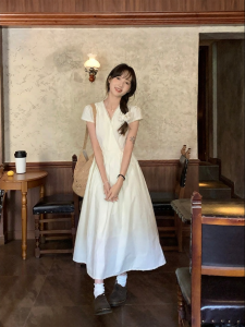 imimtuan | Đầm Vải Ren Thon Đính V Elegante Trắng Cho Mùa Hè