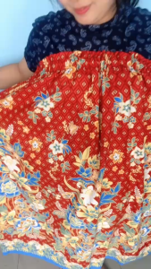 ผ้าถุงนุ่งกระโจมอก ผ้าถุงปาเต๊ะ ผ้าถุงนุ่งอาบน้ำ แบบมียางยืดรอบอก เย็บแล้วพร้อมสวมใส่ (ลาย)