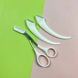 Portable Brow Grooming Set Ladies Face Razor Precision Scissors and Comb Multifunctional Beauty Kit for Facial Trimming